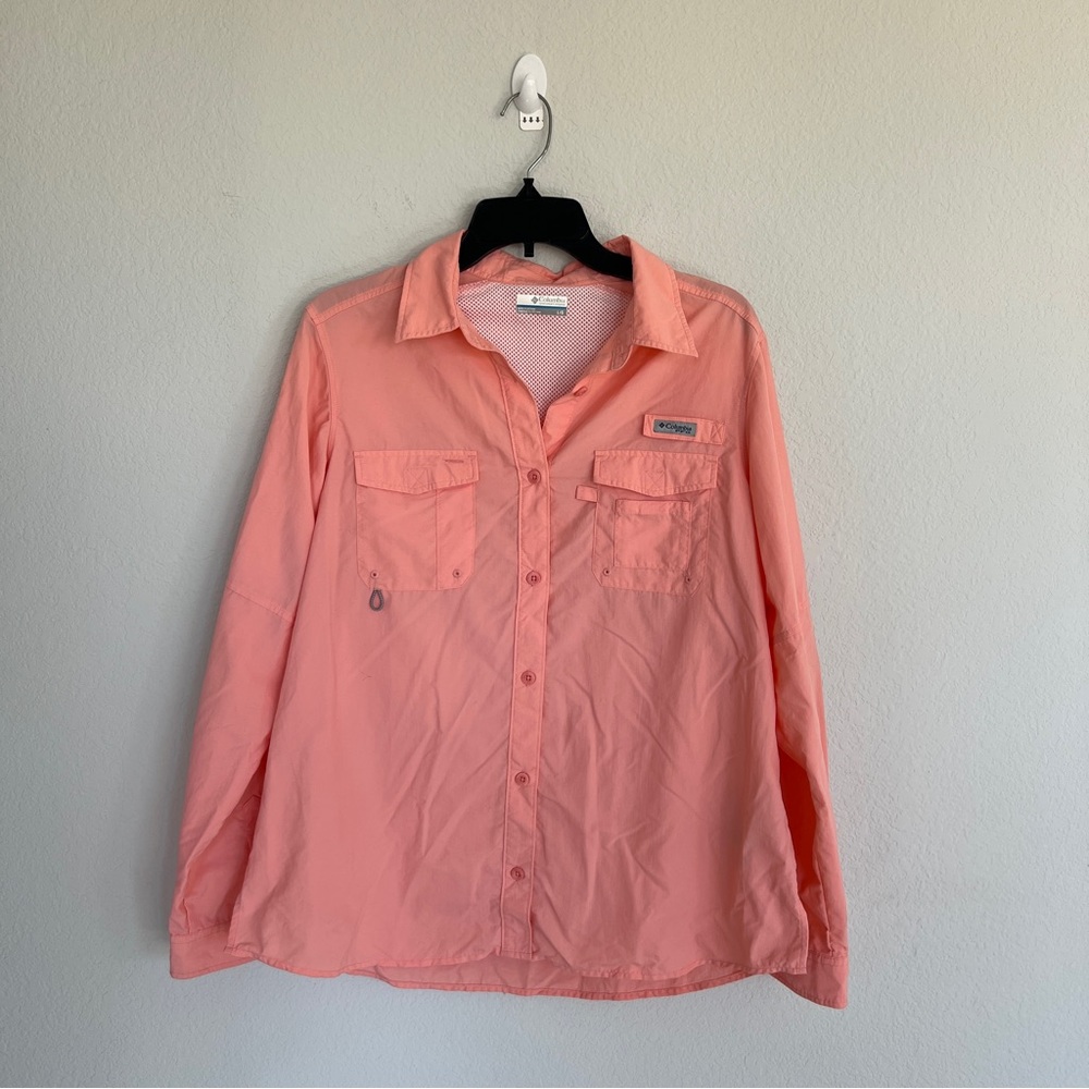 Columbia Women’s Performance Fishing Gear Button Down Size Small